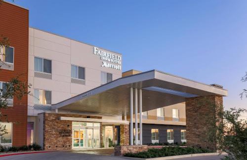 Pleasanton Hotel | Fairfield Inn & Suites by Marriott Pleasanton