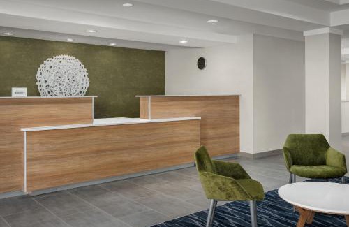 Hollins Hotel | Fairfield Inn & Suites Roanoke Hollins/I-81