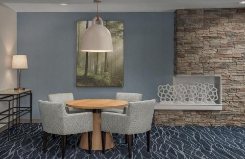 Hollins Hotel | Fairfield Inn & Suites Roanoke Hollins/I-81