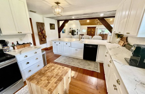 Fairhope House | Fairhope French Cottage close to beaches and Fairhope