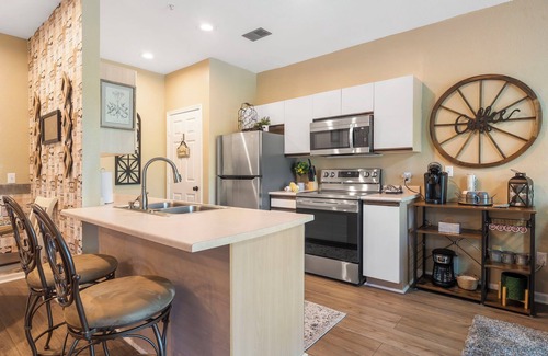 Branson Condo | Fairview Escape | Holiday Hills Branson | Golf | Outdoor Pools