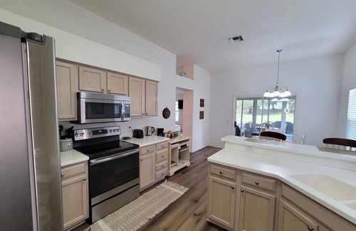 The Villages Villa | Fairway Haven with Golf Cart. Less than 2 Miles from Spanish Springs Town Center