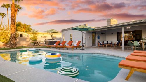 Thunderbird Desert Estates House | Fairway Oasis by AvantStay Ultimate Scottsdale Oasis