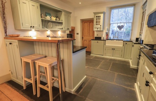 Grasmere Cottage | FAIRY GLEN, pet friendly, with open fire in Ambleside