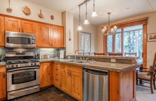 Crooked Pines House | Fall Availability! Updated Townhome, Walk, Shuttle, or a Short Drive to Mountain!