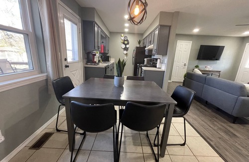 Bentonville House | Fall Bentonville Getaway Hot Tub MTB Trails Dog Friendly
