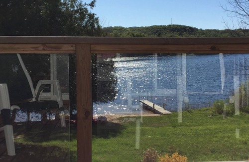 Central Lake House | Fall Color into November@Bright Lake Home: Country Living w/Modern Comforts!