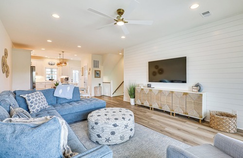 North Carolina Coast House | Fall Escape: Warm Kure Beach Days & Quiet Shores