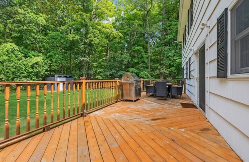 Airmont House | Fall Family Oasis | Fireplace, Theater, and Games