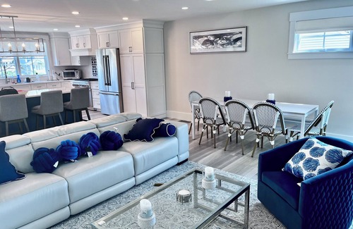 Ogunquit - Wells House | FALL FOLIAGE-BOOK NOW-Lux Moody Beach Retreat-Stunning-Ocean& Marsh Views