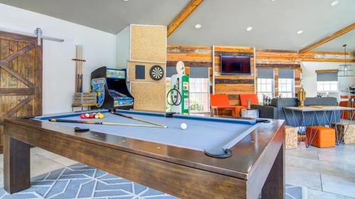 Auburn House | Fall Rate Special! Auburn Stay & Play