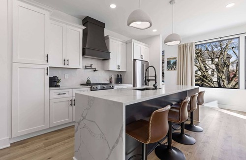 Hurwood Heights House | Fall rooftop hot tub, game room, sauna near Broadway and Geodis Park