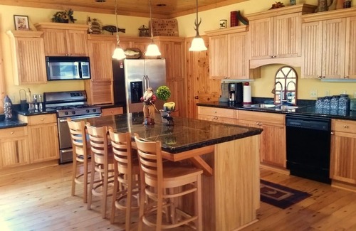 Ripon Cabin | Fall Weeks Available! 7 Bed/4 Bath Home with Sunset Views!