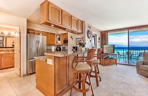 Kahana Condo | FALL/WINTER SALE, 5 STAR Ocean Front, AC, with Views You Won't Forget, sleeps 4
