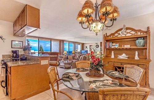 Kahana Condo | FALL/WINTER SALE, 5 STAR Ocean Front, AC, with Views You Won't Forget, sleeps 4