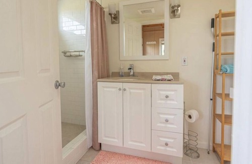 Fallbrook Cottage | Fallbrook Treehouse w/ views