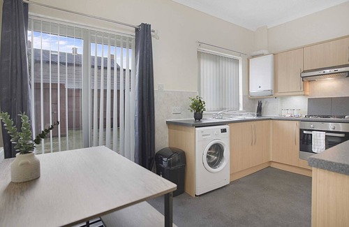 Darlington House | Falmer Serene Getaway, Newly Refurbished, Sleeps 4
