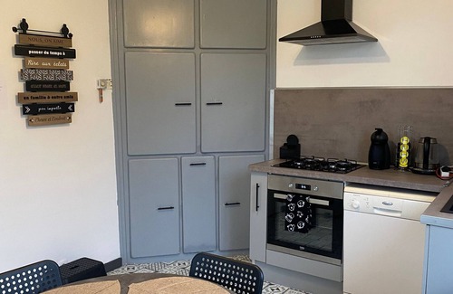 Vieilles-Maisons-sur-Joudry Cottage | Family cottage with enclosed garden near Orleans