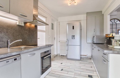 Merville-Franceville-Plage House | Family-Friendly House Near Beach and Shops