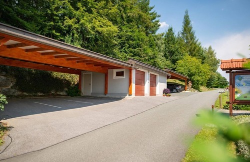 Loipersdorf bei Fuerstenfeld Apartment | Familienzimmer - Gästehaus Bergbrunnen