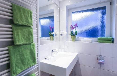 Untertschern Cottage | Familienzimmer mit Südbalkon - Haus Maria