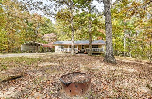 Soddy-Daisy House | Families Welcome! Home with Fire Pit in Soddy-Daisy