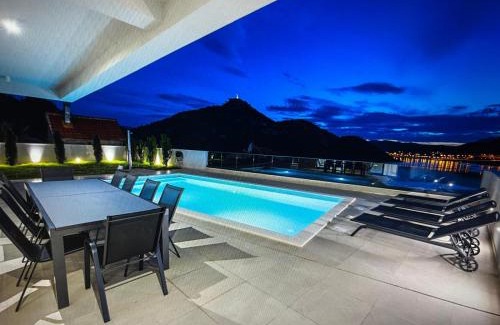 Ploce Villa | Familiy Villa Navis with heated pool