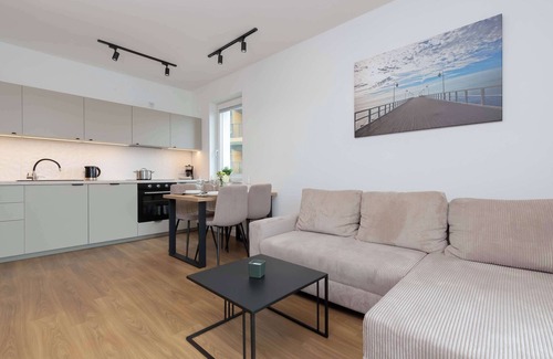 Gdynia Apartment | Family Apartment in Gdynia with Parking and Playground by Noclegi Renters