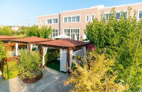 Stavromenos Apartment | Family apartment sea view garage blue