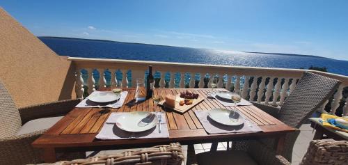 Mandre Apartment | Family Apartments Iris 20m from the beach, in Mandre