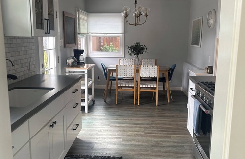 South Oceanside House | Family Beach home just 10 minutes to LEGOLAND® California- 3 minutes to BEACH