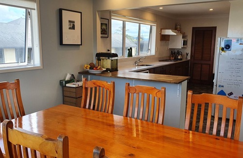 Mount Maunganui House | Family beach house at the Mount