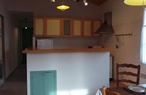 L'Epine House | Family Beach House with Garden, Terrace & BBQ - Sleeps 8, 400m from Shore