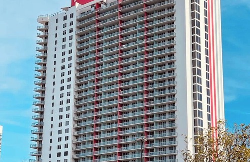 Hallandale Beach Apartment | Family Beachwalk Studio- 29th floor