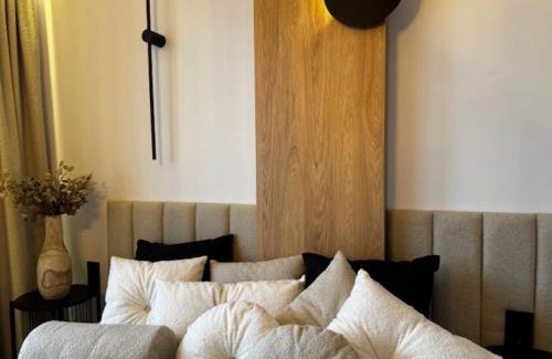 Ursynow Apartment | Family & Business Apartments PREMIUM No1 - 1 Bedroom with Private Jacuzzi, Balcony, Parking