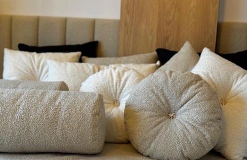 Ursynow Apartment | Family & Business Apartments PREMIUM No1 - 1 Bedroom with Private Jacuzzi, Balcony, Parking