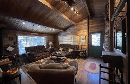 Duck Creek Village House | Family Cabin in the Hills of Strawberry Valley
