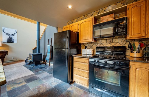 Fairplay House | Family cabin with mountain views near Breck a d Buena Vista