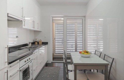 Imaculado Coracao de Maria Apartment | Family City Break, Santa Luzia II