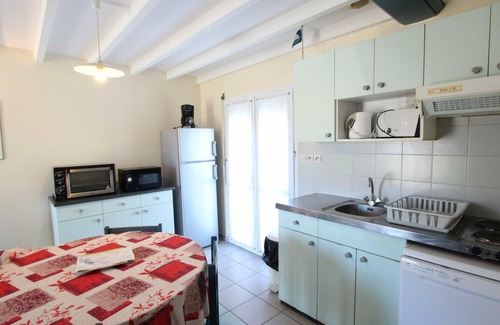 Siouville-Hague Cottage | Family cottage near beach, pets allowed