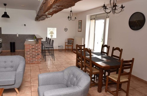 Cressanges Cottage | Family cottage with wifi and shared pool in Cressanges