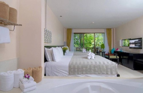 Khao Lak Resort | Family Deluxe Resort Stay AR#1
