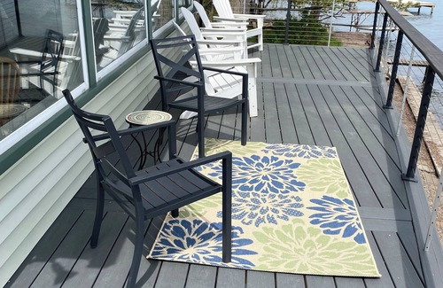 Town of Torrey Cottage | Family/Dog Friendly cottage on Seneca Lake @ Long Point Beach with awesome views
