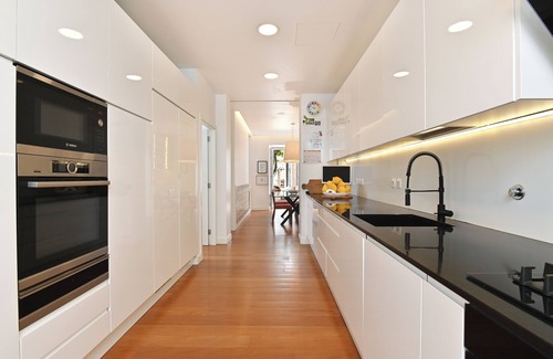 Linda-a-Velha Apartment | Family duplex in Belém with private garden - in front of MAAT!