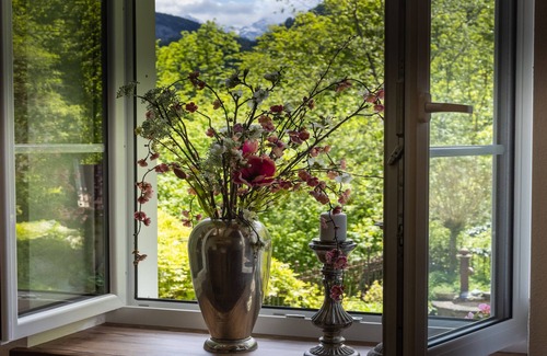 Marktschellenberg Apartment | Family-friendly vacation apartment in a cozy country house style with terrace