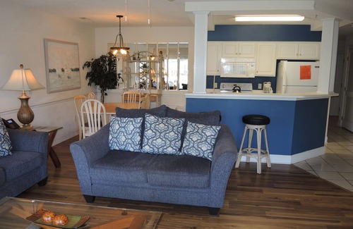 Calabash Villa | Family Friendly 2 bedroom, 2 bath, with 27 holes of golf available, great resort amenities(1202)