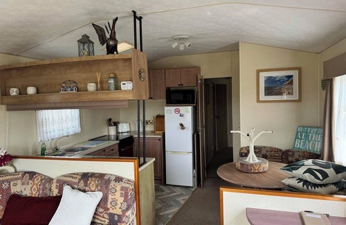Heacham Cabin | Family Friendly 3 Bedroom Caravan Pets go Free