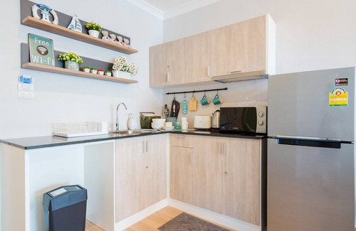Nong Kae Condo | Family-Friendly 3BR Suite Free Water Park Walk to Beach & Cicada Night Market