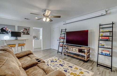 West Oak Hill House | Family-Friendly 3BR w Private Pool & BBQ in SW Austin