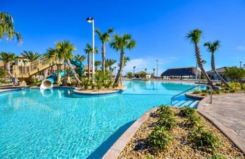 Davenport House | Family Friendly 6BR Resort Pool Home Near Disney World